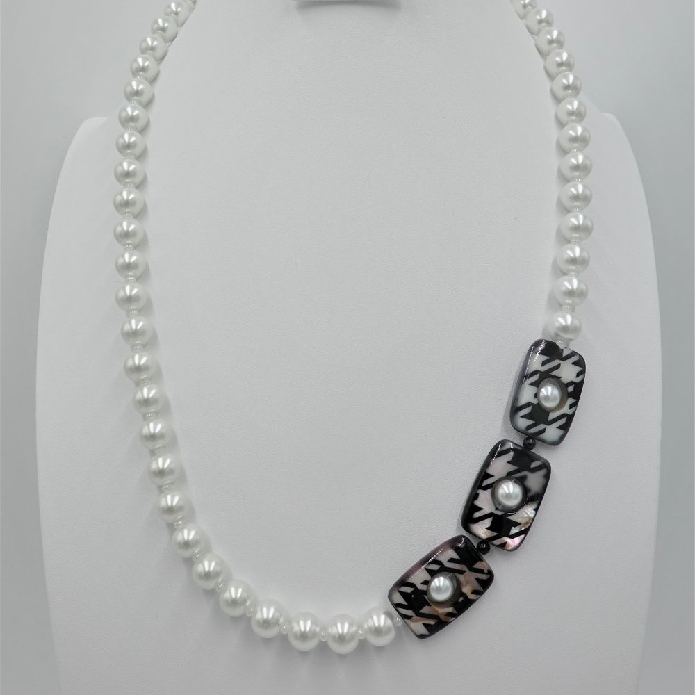 Beautiful pearl necklace